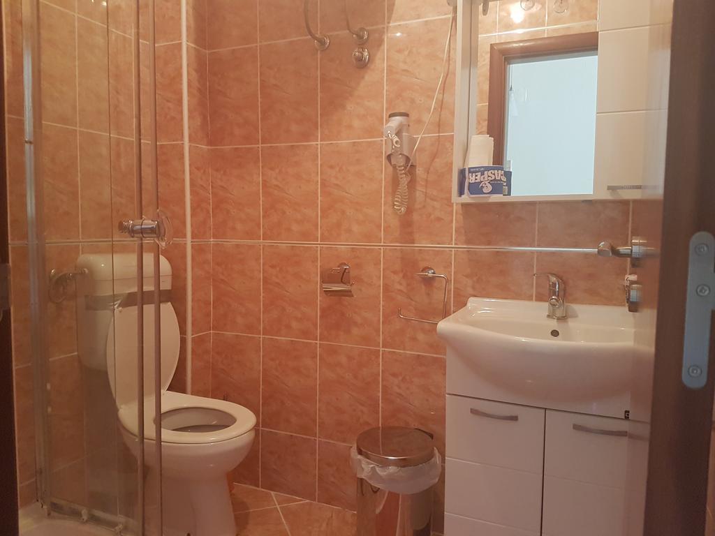 Apartments Grispolis 티바트 외부 사진